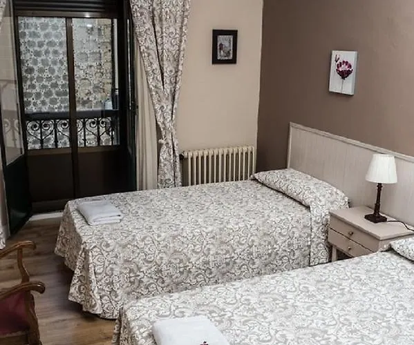 Turisticos La Catedral 펜션 Ávila